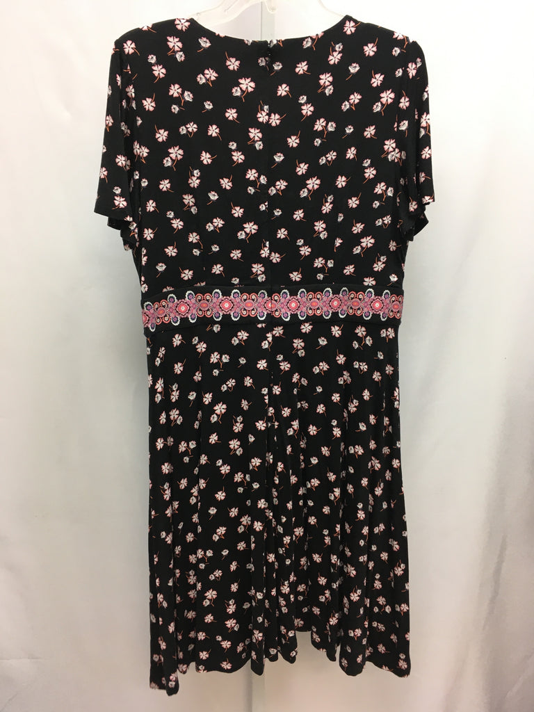 Size 12 LOFT Black Floral Short Sleeve Dress