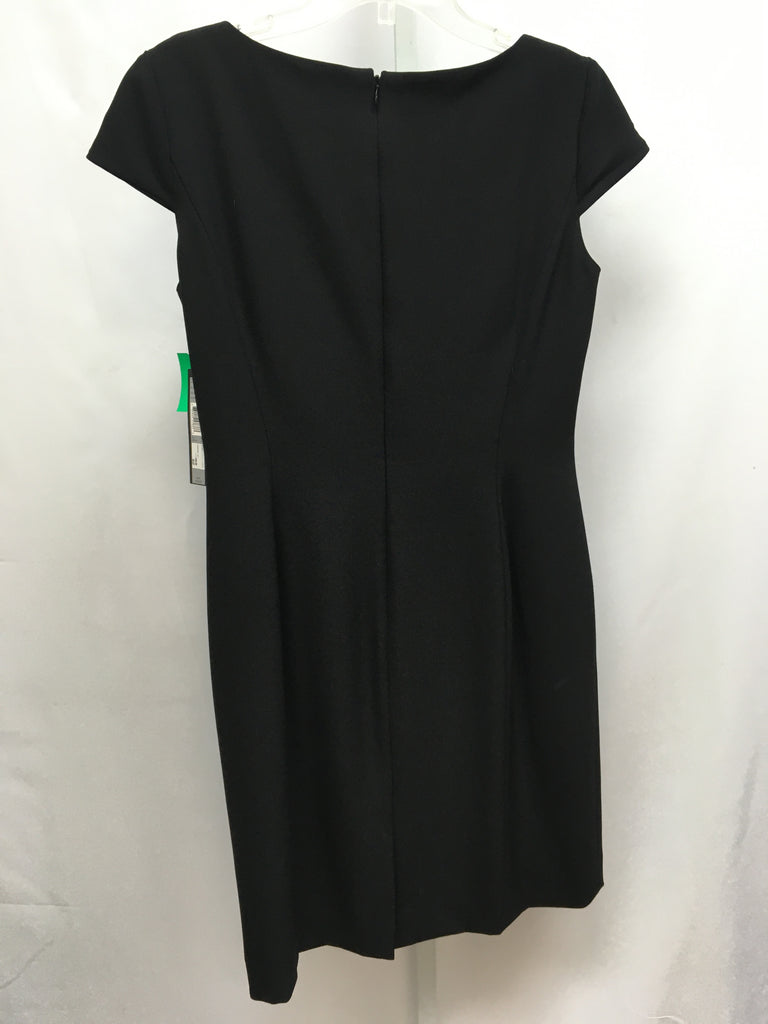 Tahari Size 8 Black Sleeveless Dress