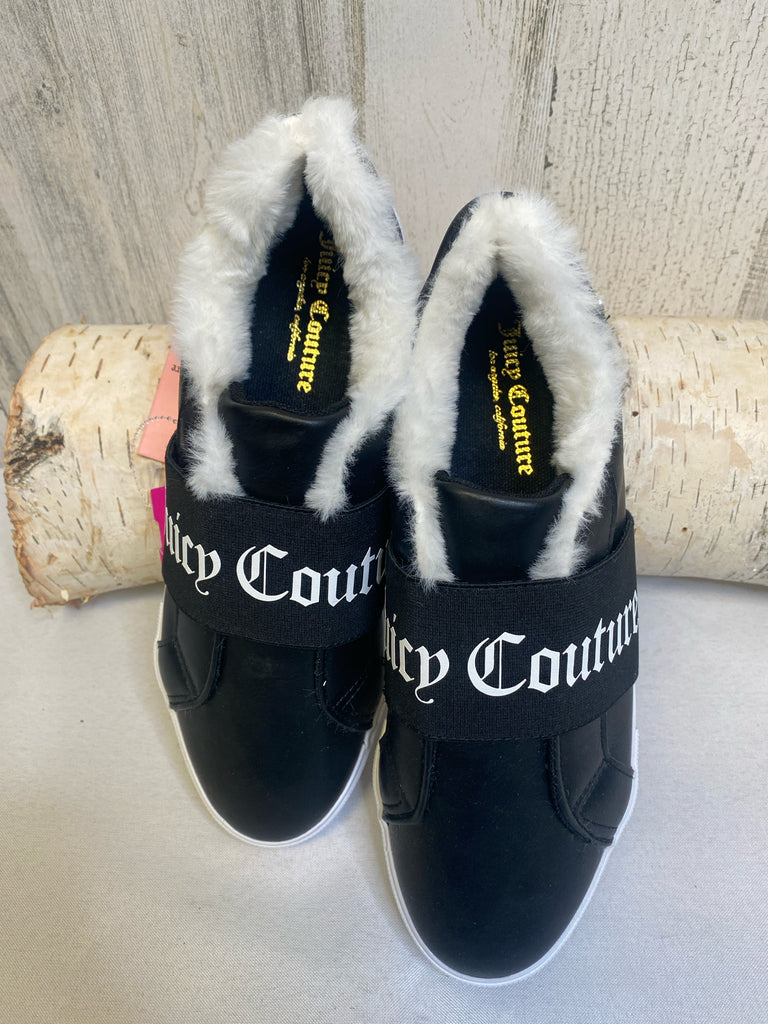 Juicy Couture Size 9 Black/White Slip-ons