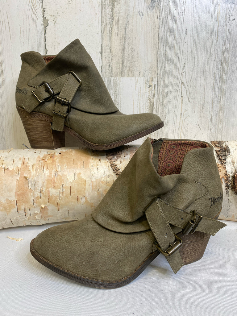 Blow Fish Size 7 Army Green Booties