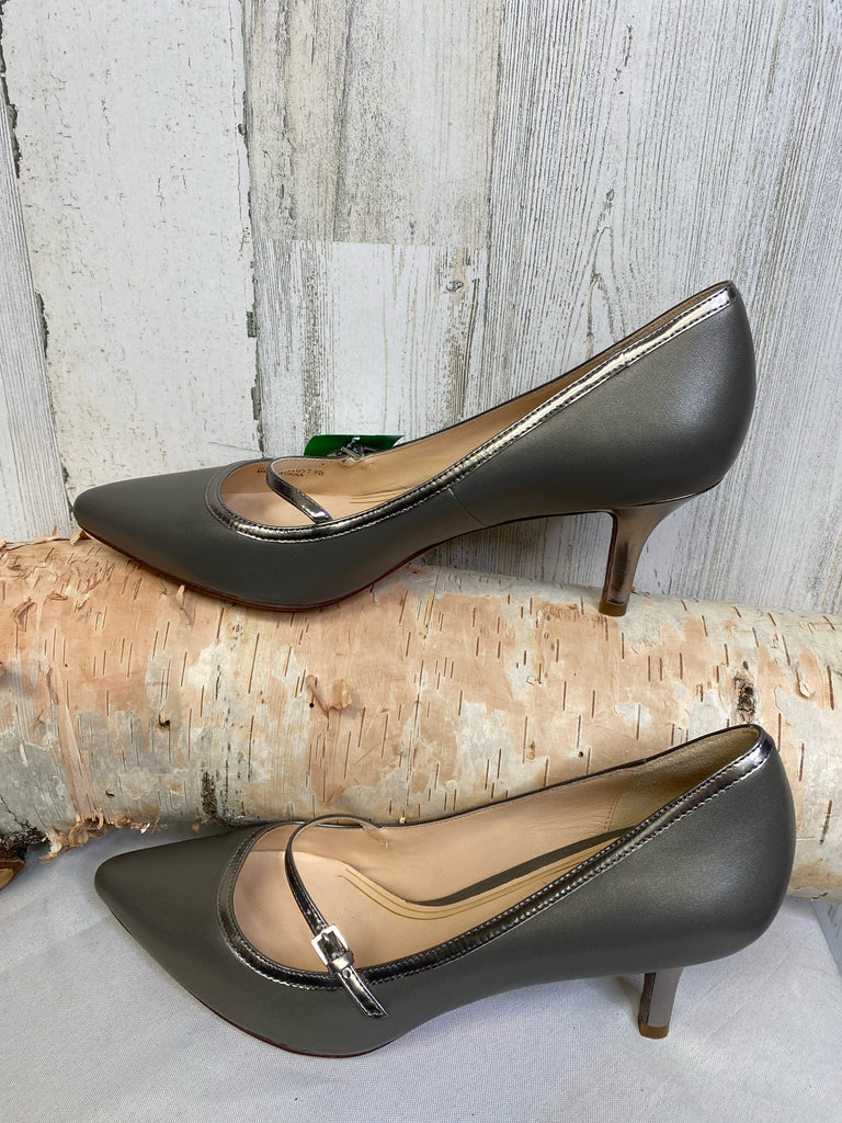 Cole Haan Size 9 Gray Heels