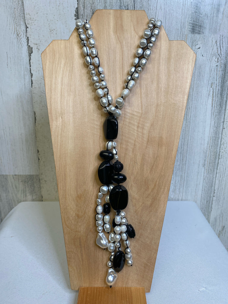 Chico's White/Black Necklace