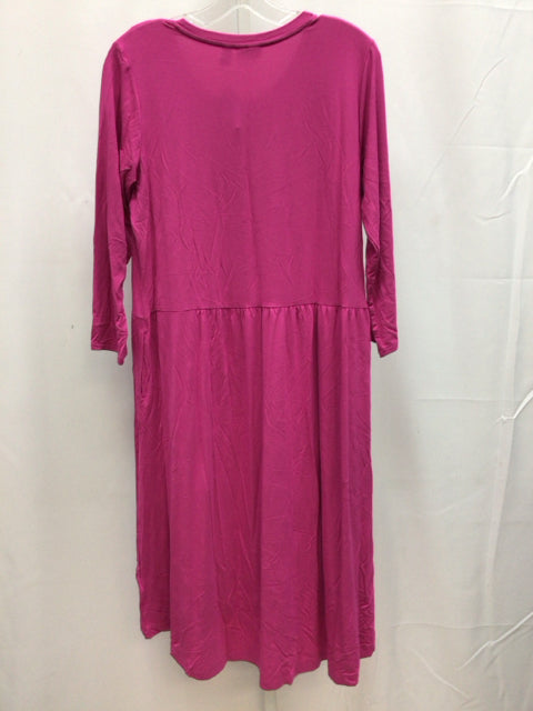 Size Small LOGO Hot Pink 3/4 Sleeve Dress