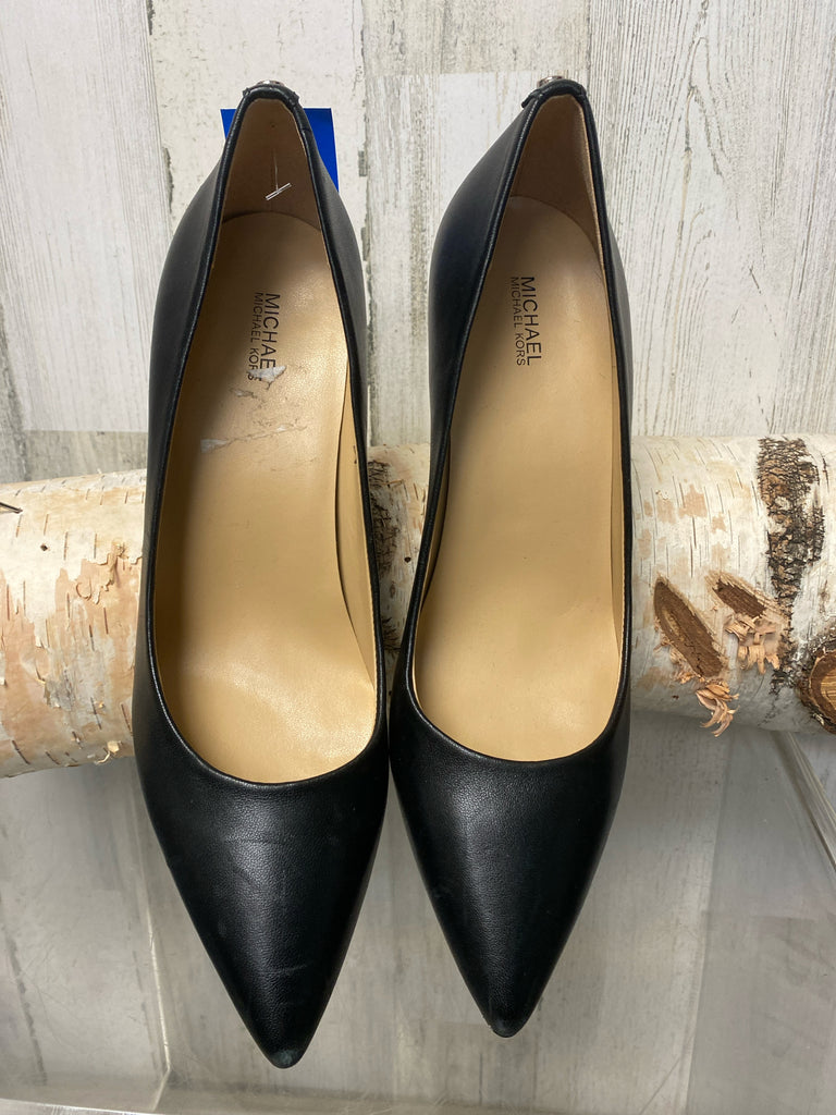 Michael Kors Size 11 Black Pumps