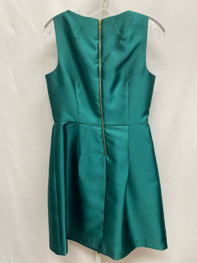 Size 4 Tahari Emerald Sleeveless Dress