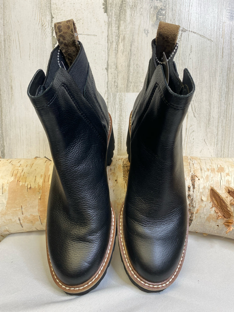 Dolce Vita Size 7 Black Booties