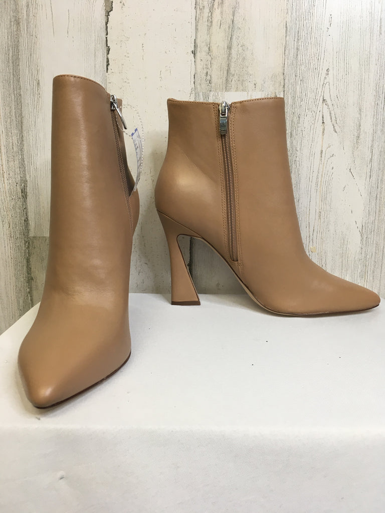 Nine West Size 10 Tan Booties