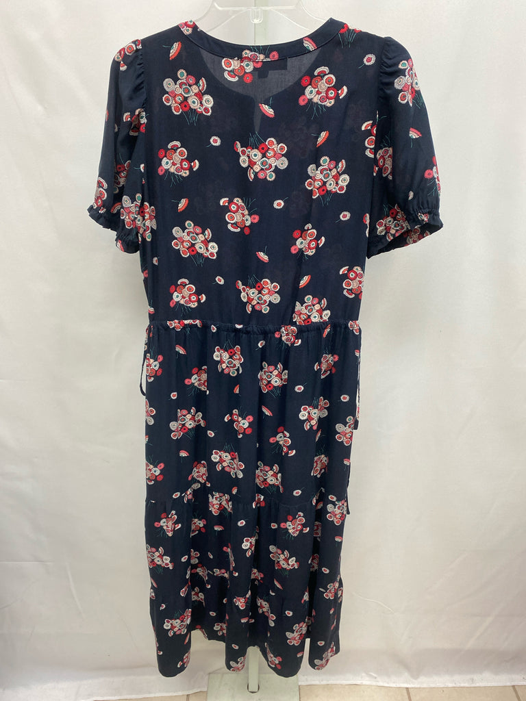 Size 6 LOFT Navy Floral Short Sleeve Dress