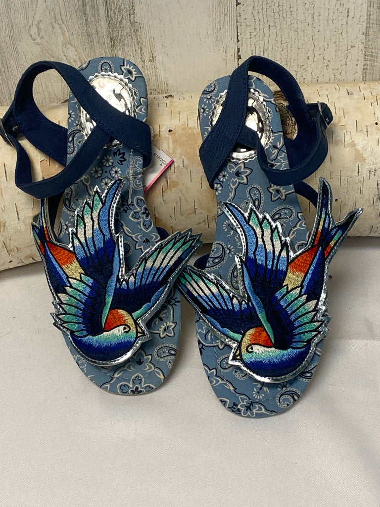 Size 39 (8/8.5) Blue Print Sandals
