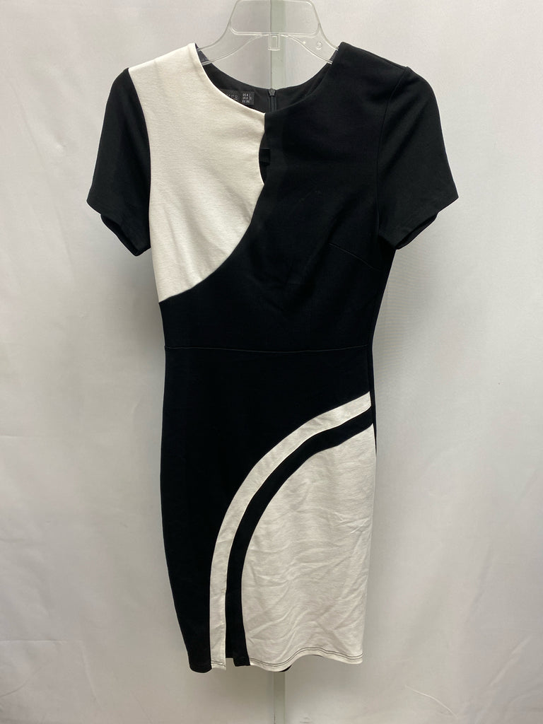 Size 4 Black Print Dress