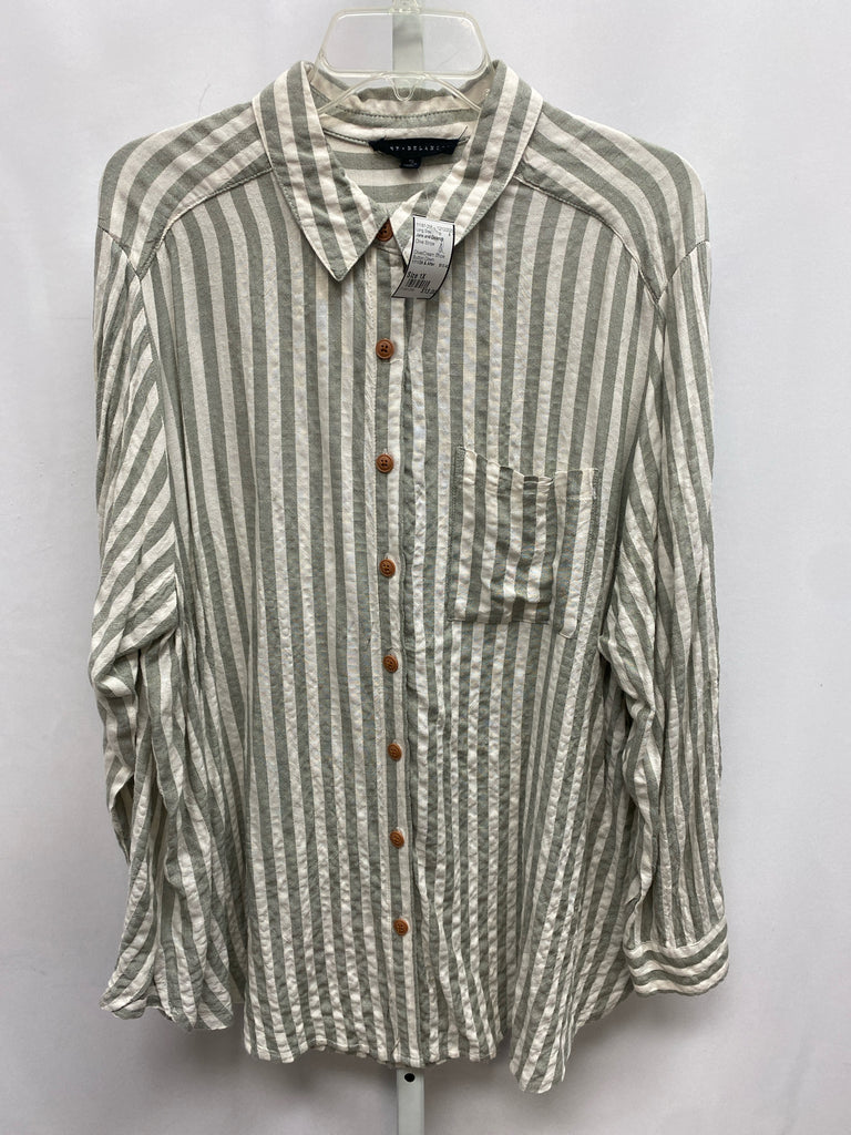 Jane and Delancy Size 1X Olive Stripe Long Sleeve Top
