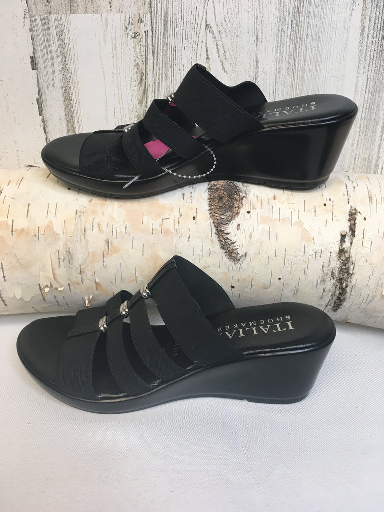 Italian Shoemakers Size 5 Black Sandals