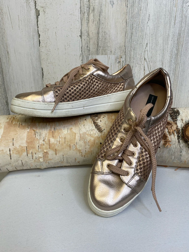 Steven Size 10 Rose Gold Sneakers