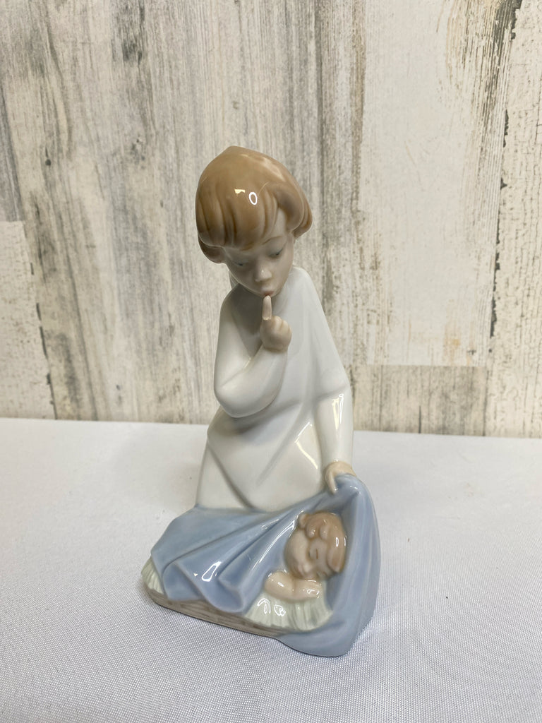 Lladro Figurine