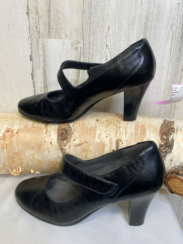 Aerosoles Size 7.5 Black Heels