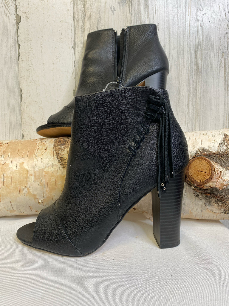 Express Size 8 Black Booties