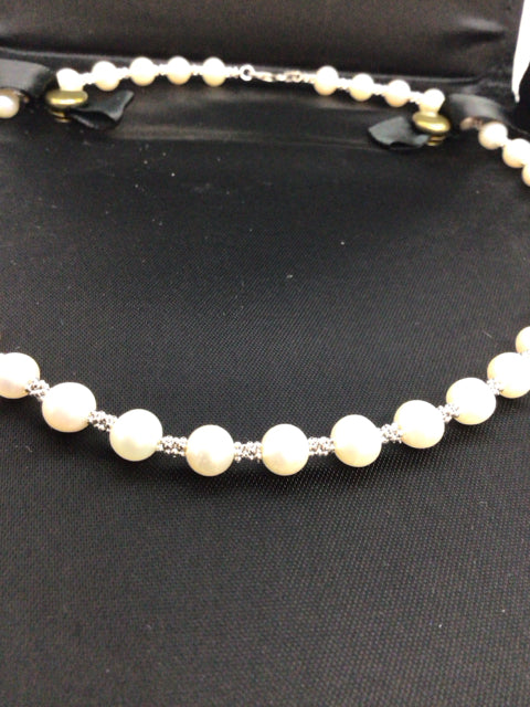 Pearl 14kt gold necklace