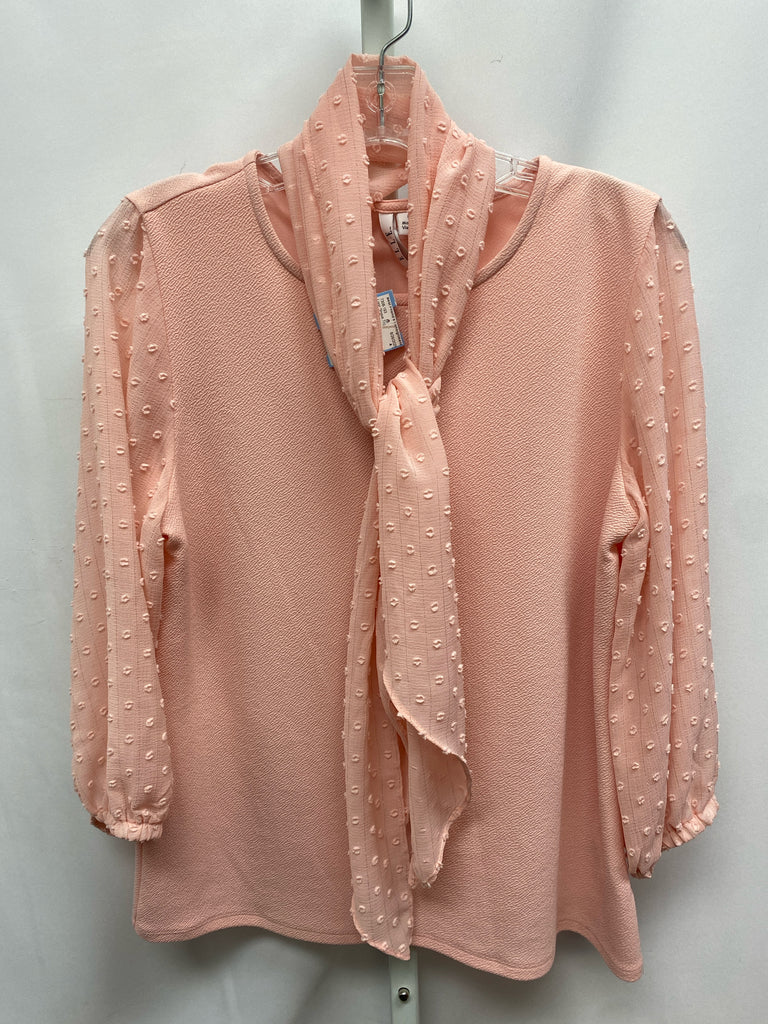 Elle Size Medium Peach Long Sleeve Top