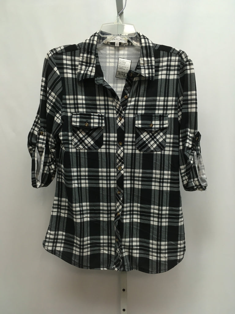 Eden & Olivia Size Medium Black/White 3/4 Sleeve Top