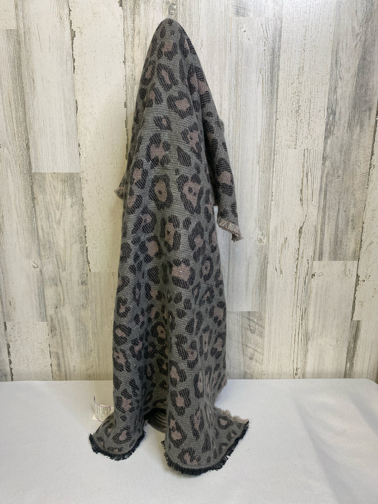 Stella & Dot Animal Print Scarf