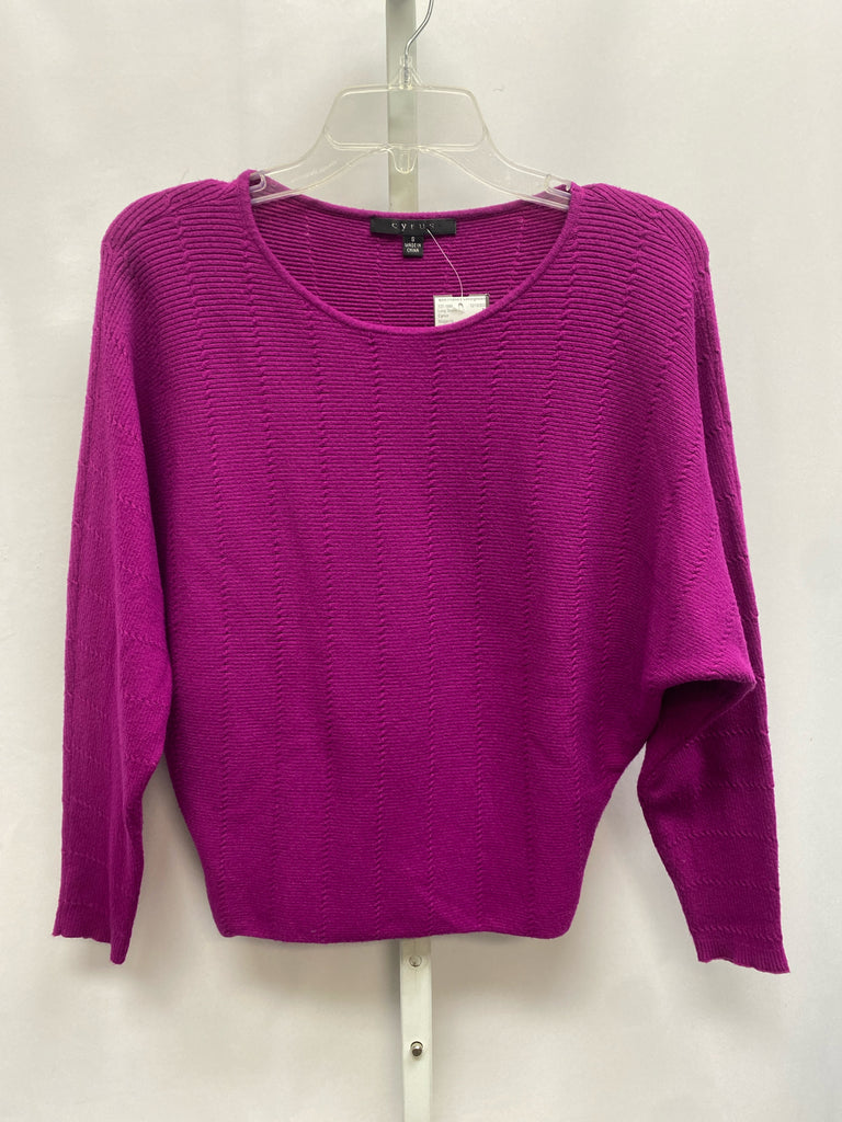 Cyrus Size Small Magenta Long Sleeve Top