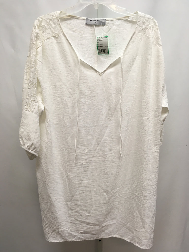 Size Medium White 3/4 Sleeve Tunic