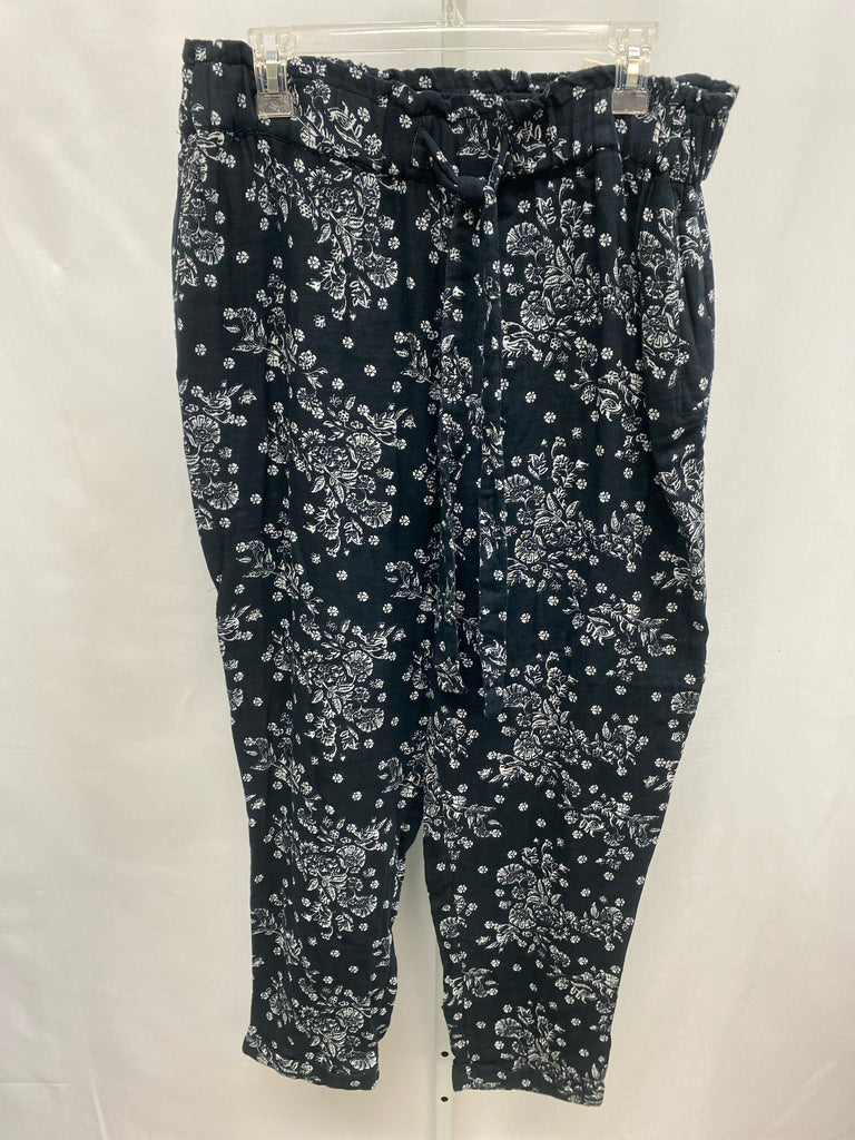 SO Black Floral Junior Bottom