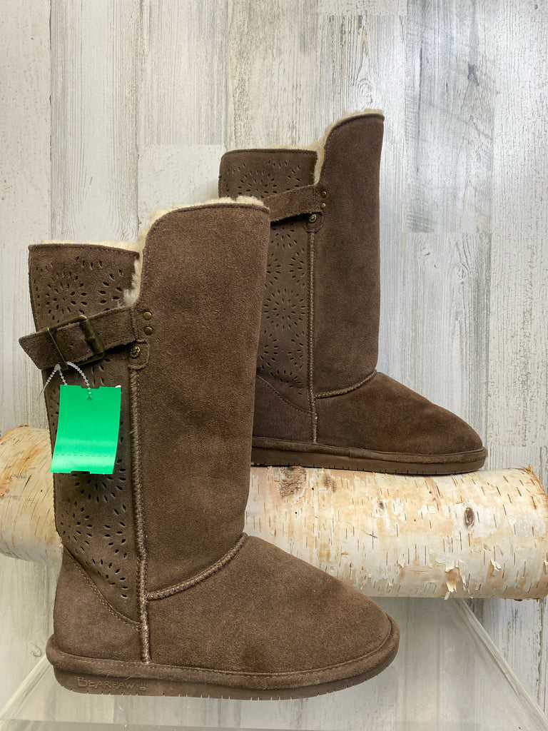 Bearpaw Size 8 Brown Boots