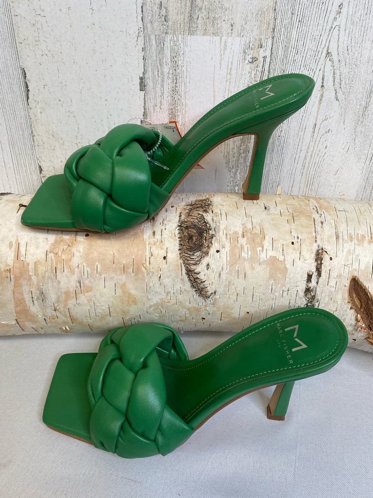 Marc Fisher Size 6 Green Heels