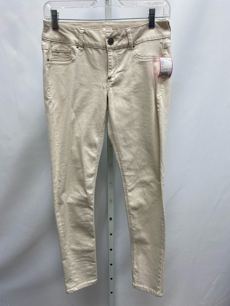 Maurices Size Small Cream Jeggings