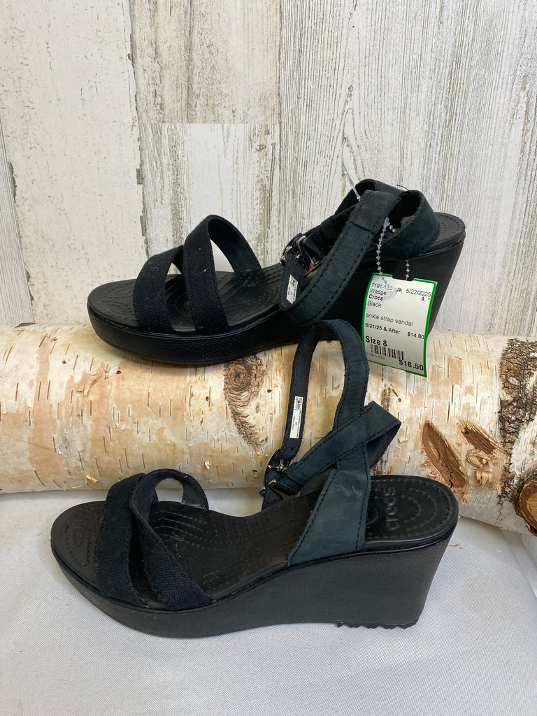 Crocs Size 8 Black Wedge