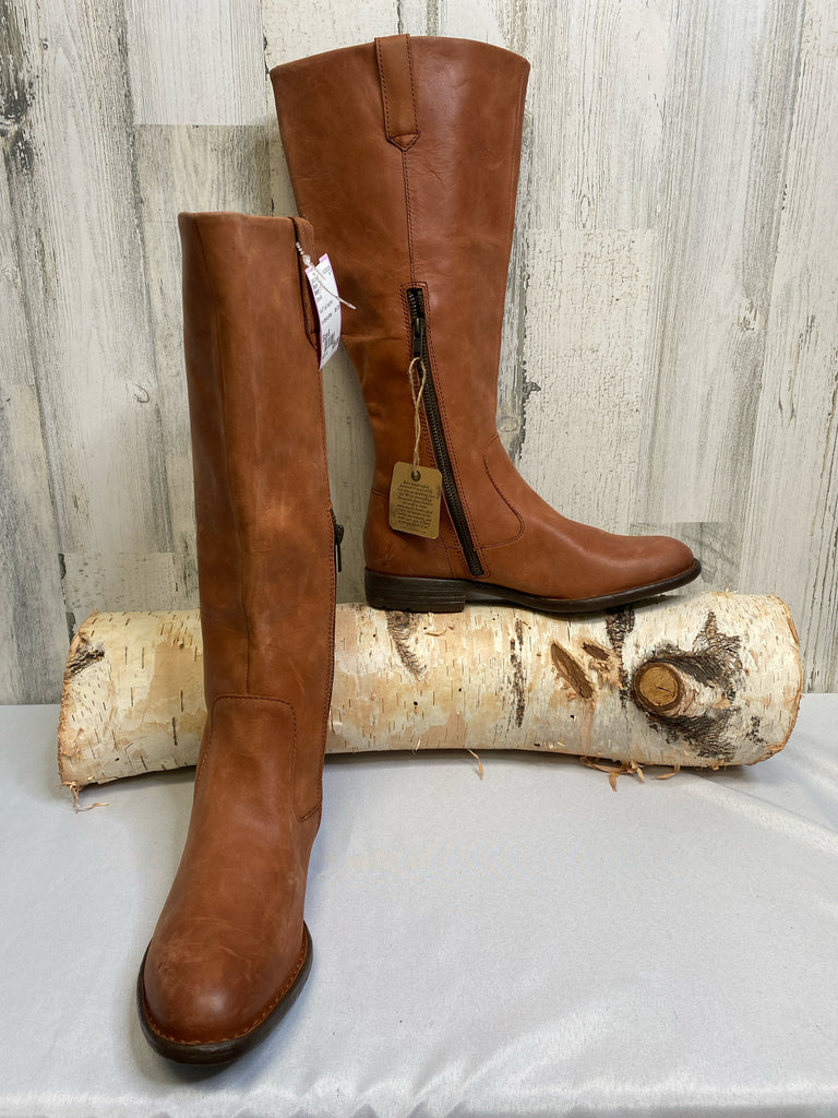Born Size 8 Brown Boots