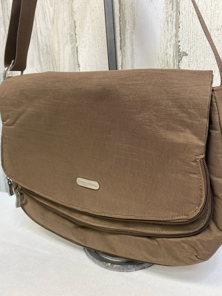 Baggallini Brown Handbag