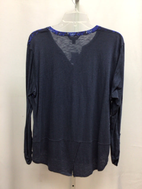 Lucky Brand Size Large Blue Print 3/4 Sleeve Top