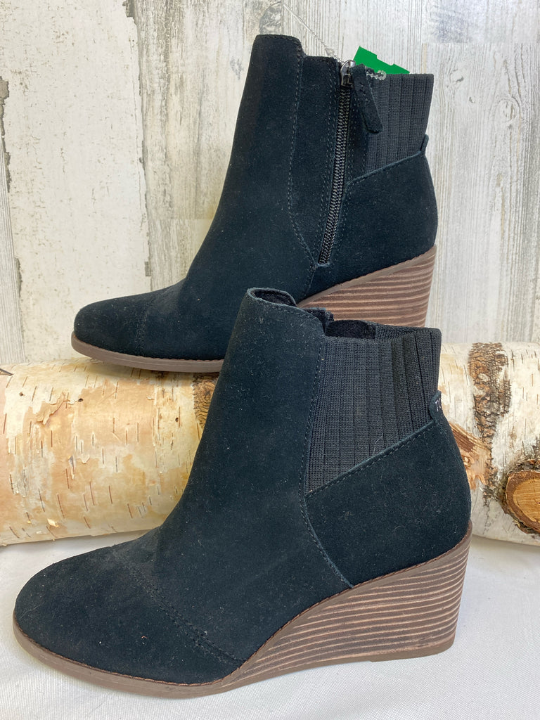 Toms Size 6.5 Black Booties