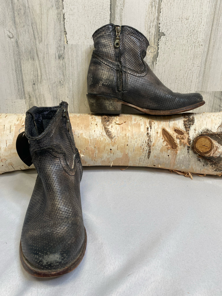 Corral Size 7 Gray Boots