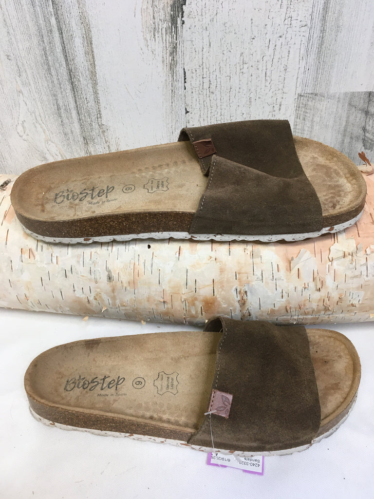 Size 9 Brown Sandals