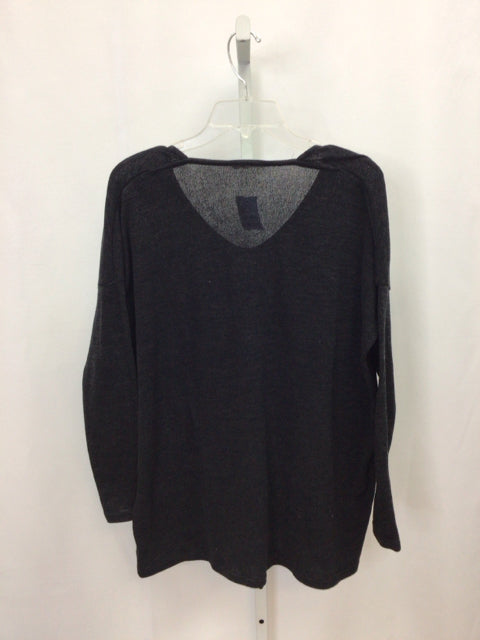 Size Large Black Long Sleeve Sweater