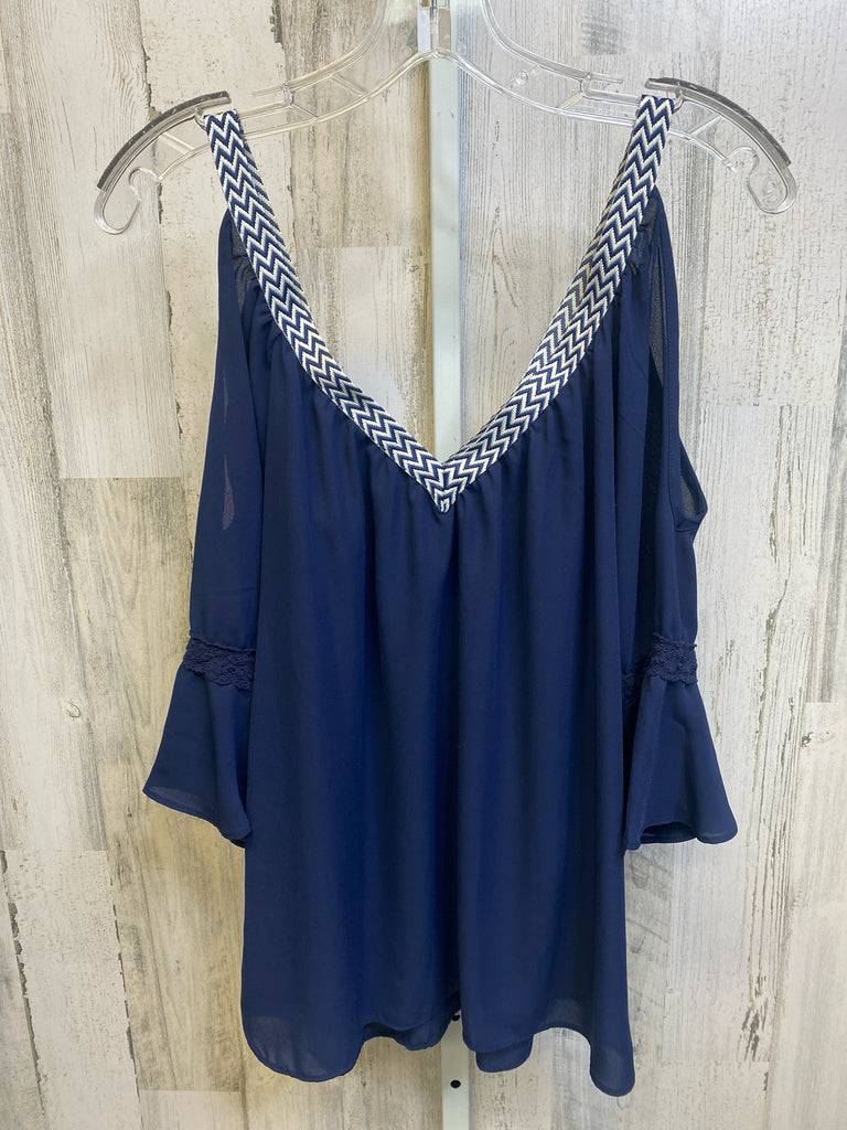 moa c'moa Size Small Navy Cold Shoulder