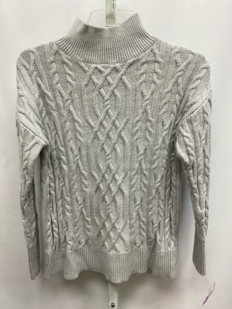 Tahari Size XS Gray Long Sleeve Sweater