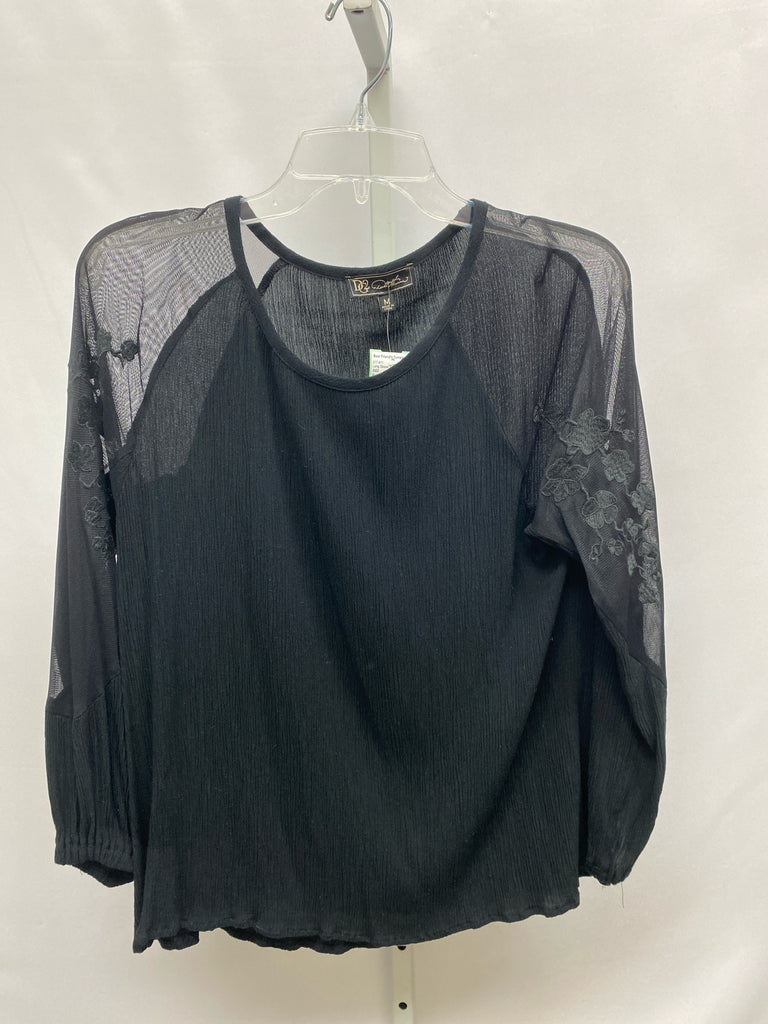 DG2 Size Medium Black Long Sleeve Top