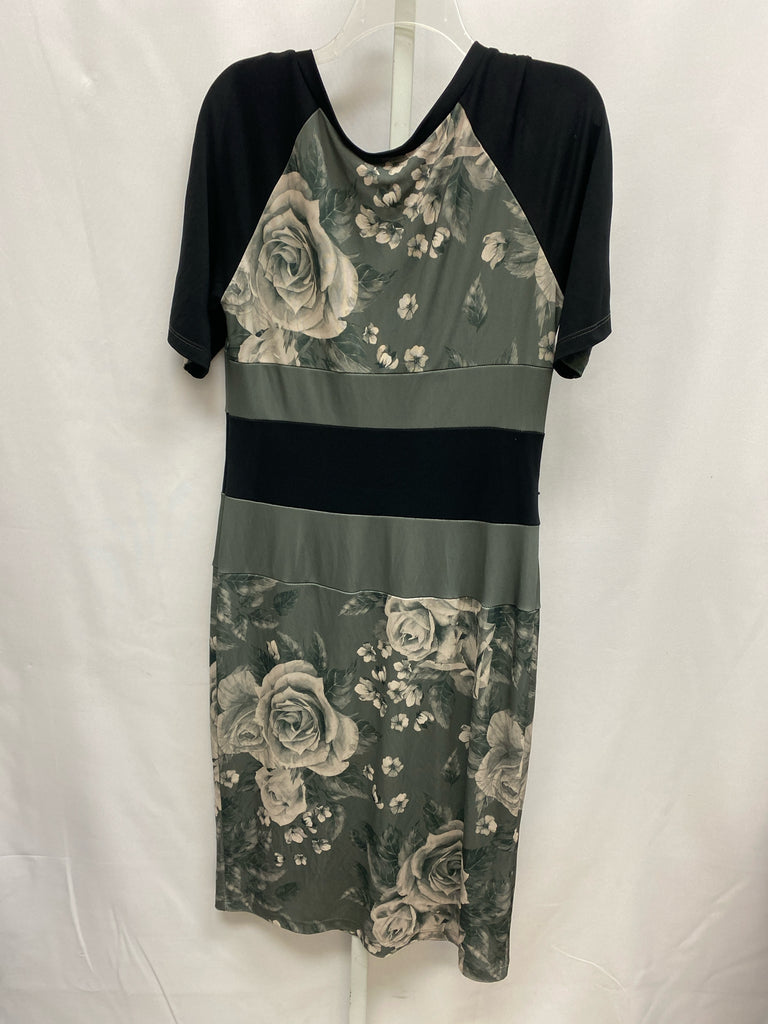 Olive Floral Size 14 Short Sleeve Dress