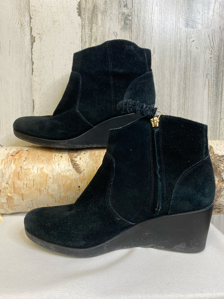 Size 9.5 Black Booties