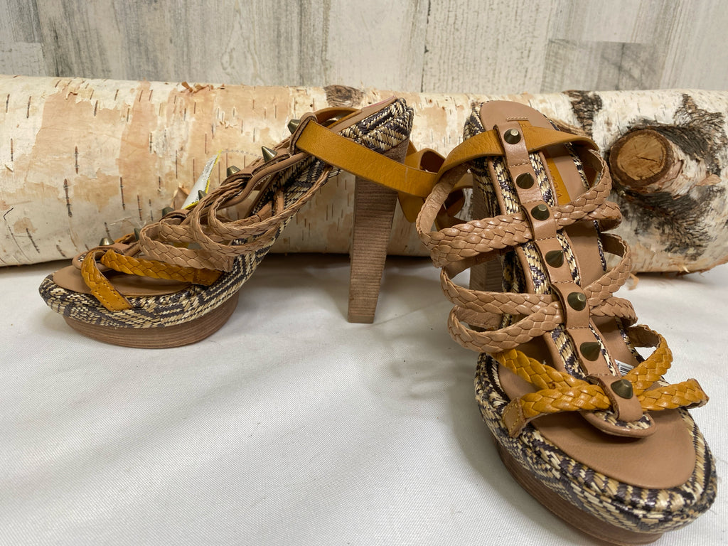 BCBG Size 6.5 Beige Heels