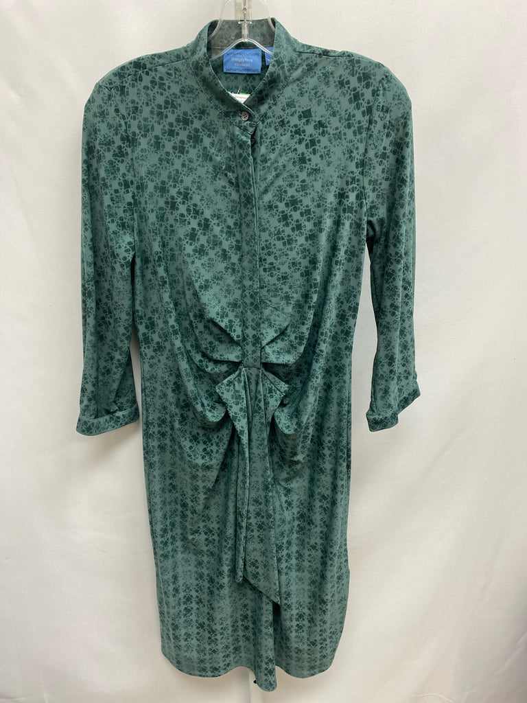 Size Small Simply Vera Green Print Long Sleeve Dress