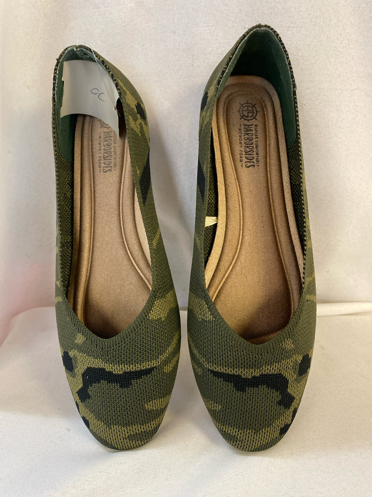 Size 8 Camoflouge Flats