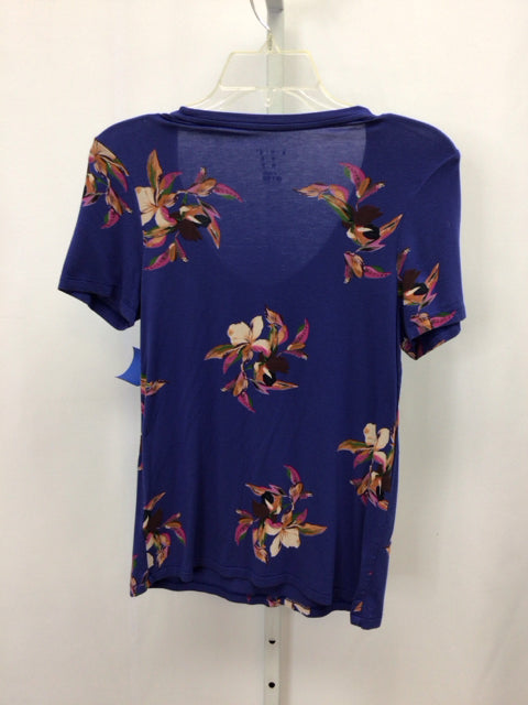 a new day Size XS Blue Floral Short Sleeve Top