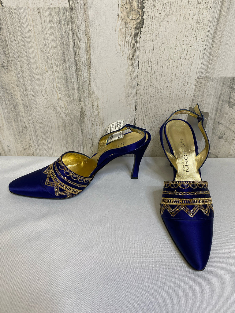 St. John Size 8 Blue/Gold Designer Shoe