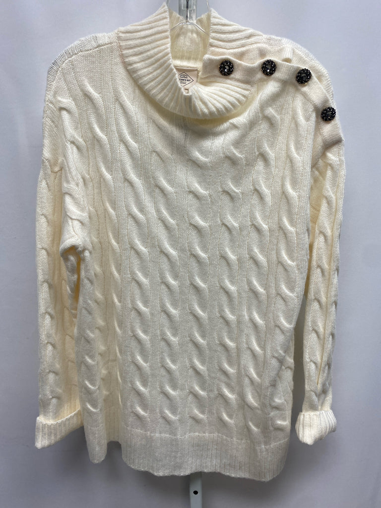 St. John's Bay Size Large Cream Long Sleeve Sweater