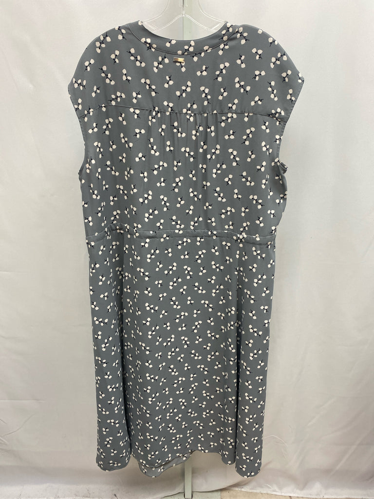 Size 2X Anne Klein Gray floral Short Sleeve Dress
